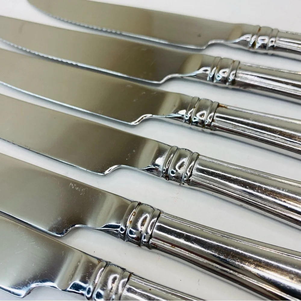 Reed & Barton Stainless Steel Celebration 4 Dinner Knives & 6 Steak Knives EUC